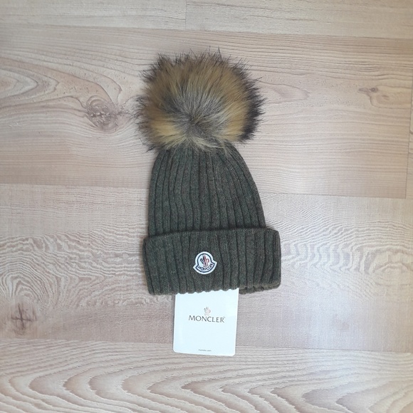 moncler green hat